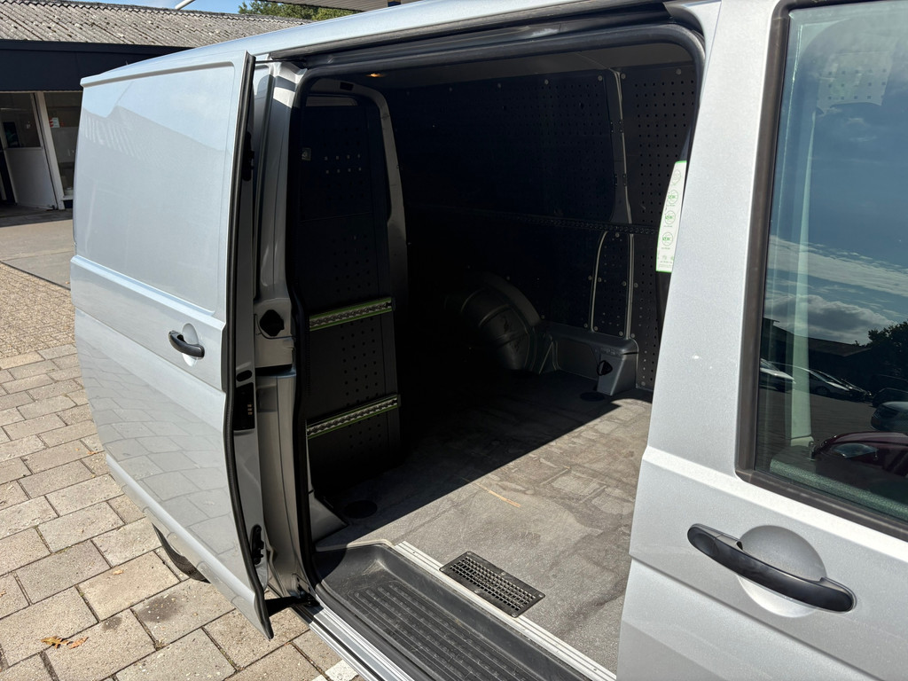 Volkswagen TRANSPORTER 150 PK|EURO6|airco|navigatie|stoelverwarming|drie zitplaatsen|bluetooth|parkeersensoren 13