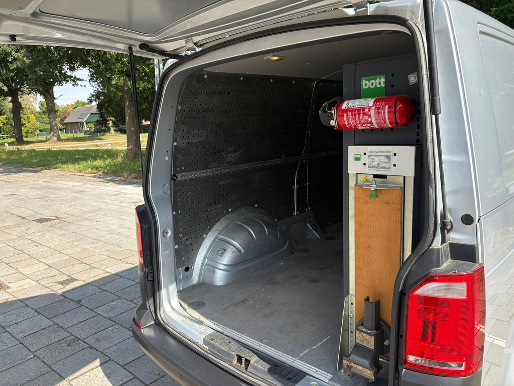 Volkswagen TRANSPORTER 150 PK|EURO6|airco|navigatie|stoelverwarming|drie zitplaatsen|bluetooth|parkeersensoren 9