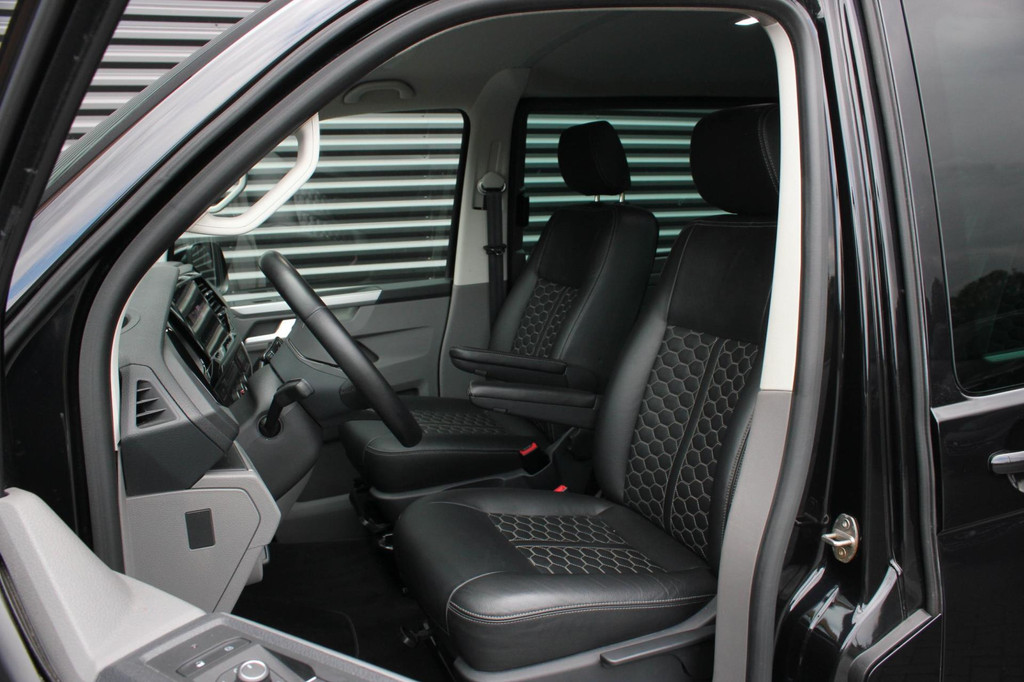 Volkswagen TRANSPORTER 2.0 TDI L2H1 150PK BULLI DC DUBBEL CABINE / LEIGHTONVANS BODYKIT / FULL OPTINS / LEDER / FULL BLACK / APPLE 14