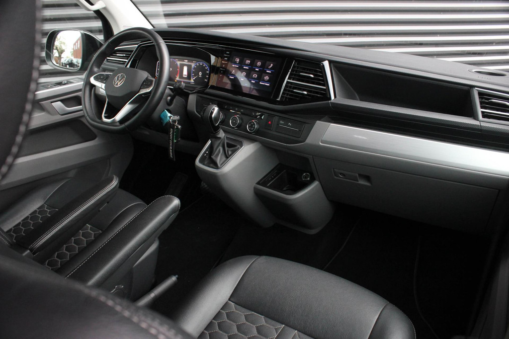 Volkswagen TRANSPORTER 2.0 TDI L2H1 150PK BULLI DC DUBBEL CABINE / LEIGHTONVANS BODYKIT / FULL OPTINS / LEDER / FULL BLACK / APPLE 19