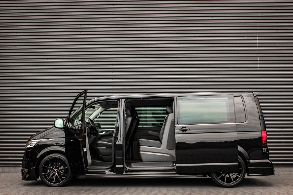 Volkswagen TRANSPORTER 2.0 TDI L2H1 150PK BULLI DC DUBBEL CABINE / LEIGHTONVANS BODYKIT / FULL OPTINS / LEDER / FULL BLACK / APPLE 7