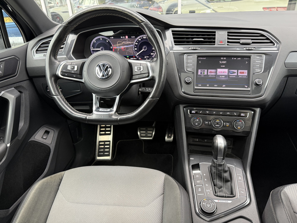 Volkswagen Tiguan 2.0 TDI 4Motion R-line | Grijs kent. | Pano | Virutal | ACC | Trekhaak 17