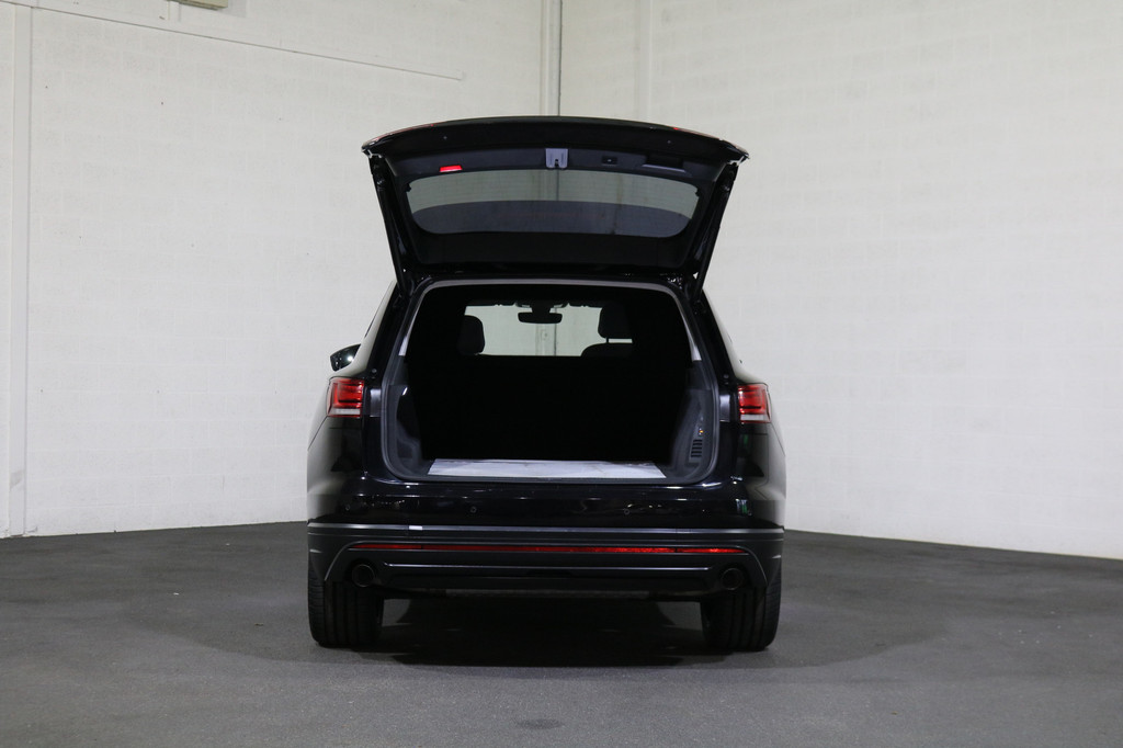 Volkswagen Touareg 3.0 TDI V6 Grijs Kenteken Bpm Vrij 11