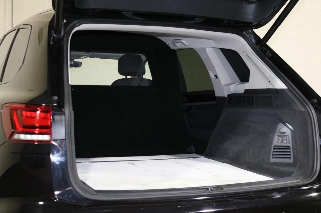 Volkswagen Touareg 3.0 TDI V6 Grijs Kenteken Bpm Vrij 13