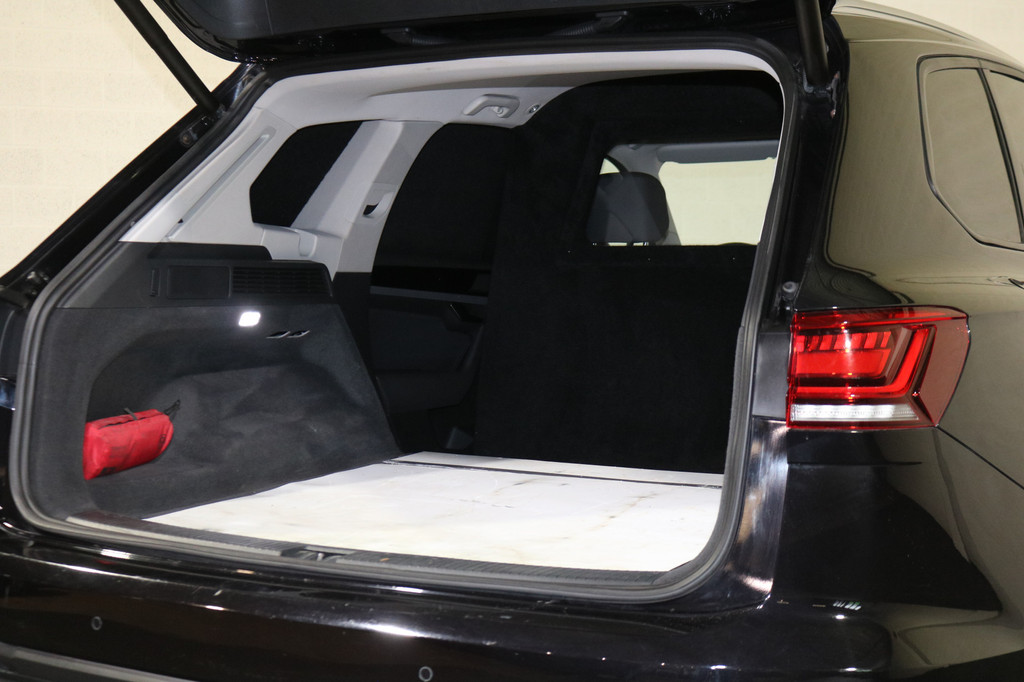 Volkswagen Touareg 3.0 TDI V6 Grijs Kenteken Bpm Vrij 14