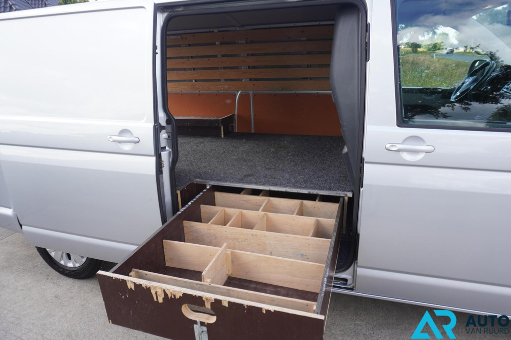 Volkswagen Transporter 140 PK Lang * Automaat * Inrichting * 7