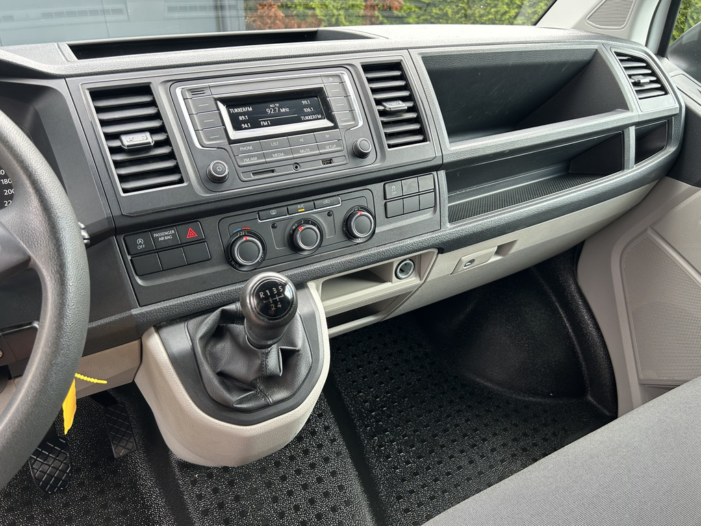 Volkswagen Transporter 2.0 TDI 102 PK / L2H1 / 1e EIG. / ALUCA INRICHTING / IMPERIAAL / TREKHAAK / AIRCO / CRUISE / BLUETOOTH / 3-ZITS 13
