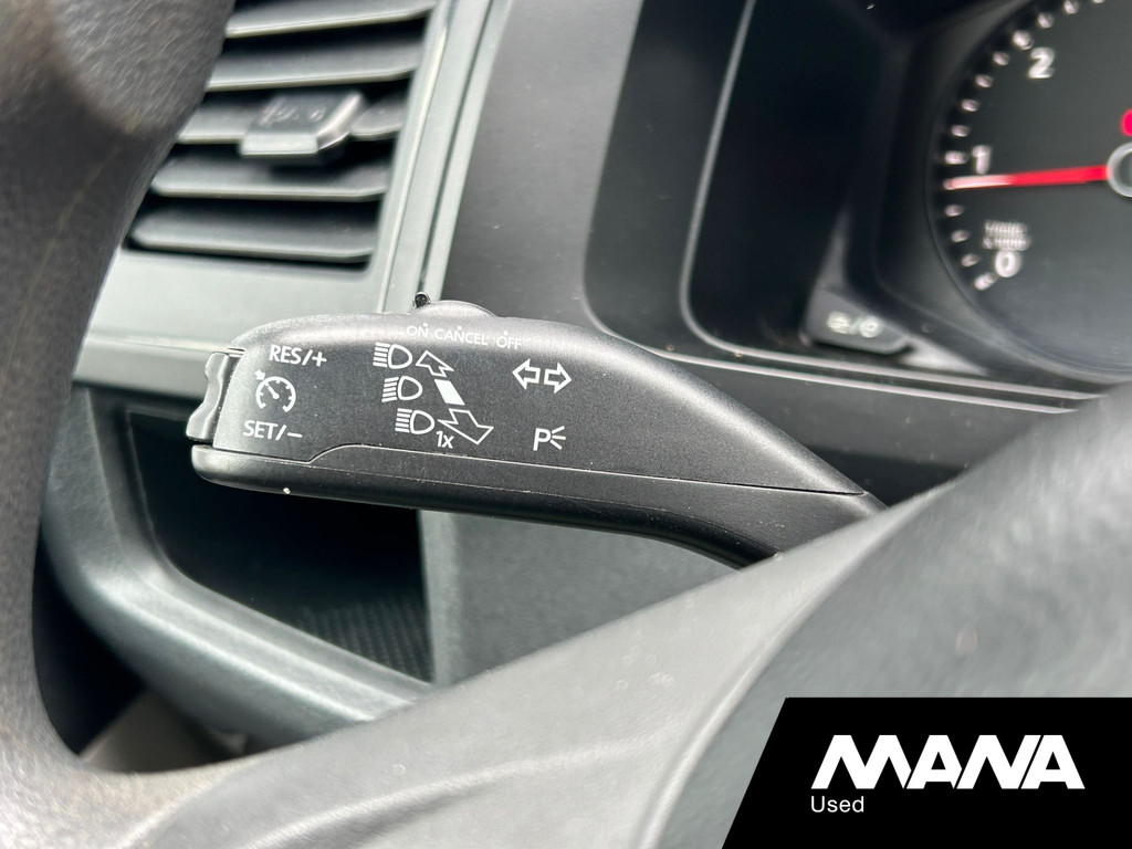 Volkswagen Transporter 2.0TDI 102PK L2H1 Imperiaal Trekhaak Airco Cruise control 17