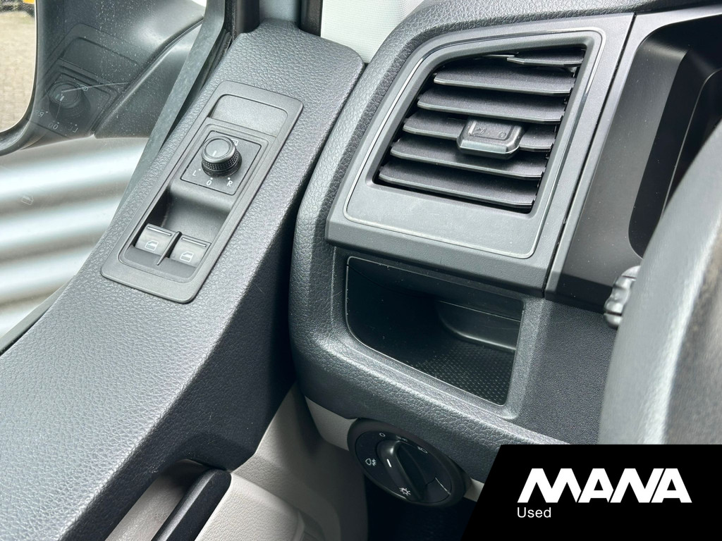 Volkswagen Transporter 2.0TDI 102PK L2H1 Imperiaal Trekhaak Airco Cruise control 21