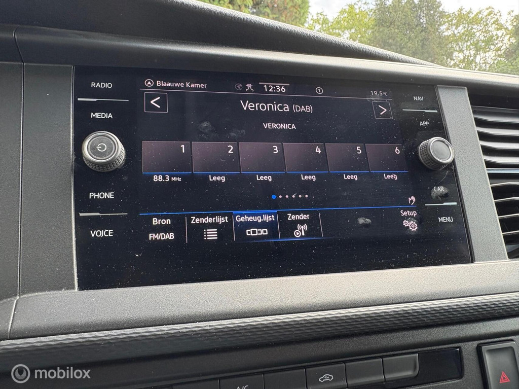 Volkswagen Transporter 2.0 TDI 110 pk Highline, Lang, Navi, 3-zits, DAB 16