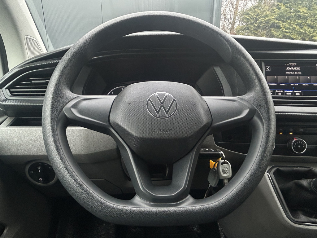 Volkswagen Transporter 2.0 TDI 111 PK / 1e EIG. / 48.372 KM !! / AIRCO / CRUISE / APPLE CARPLAY / 3-ZITS / PDC 10