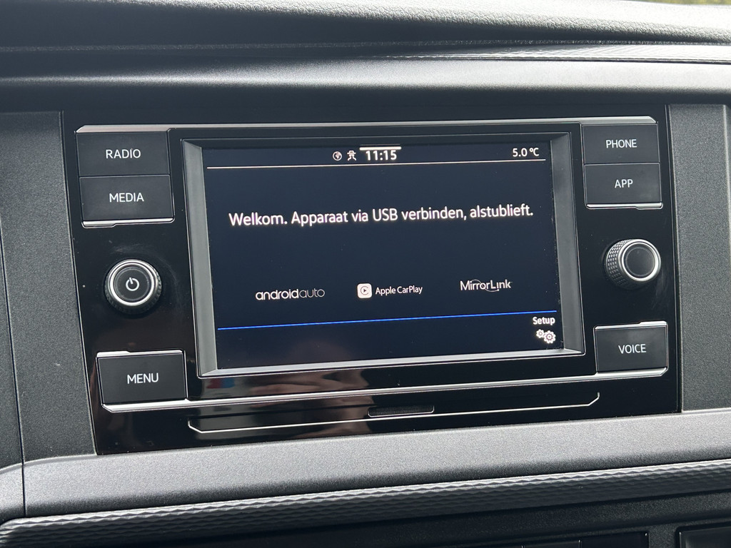 Volkswagen Transporter 2.0 TDI 111 PK / 1e EIG. / 48.372 KM !! / AIRCO / CRUISE / APPLE CARPLAY / 3-ZITS / PDC 15