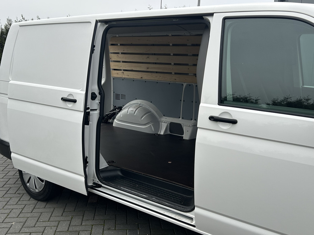Volkswagen Transporter 2.0 TDI 111 PK / 1e EIG. / 48.372 KM !! / AIRCO / CRUISE / APPLE CARPLAY / 3-ZITS / PDC 9