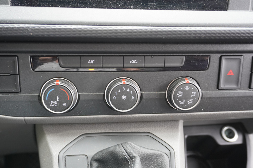 Volkswagen Transporter 2.0 TDI 150PK Automaat EURO 6 - Airco - Navi - Cruise - â¬17.900,- Excl. 12