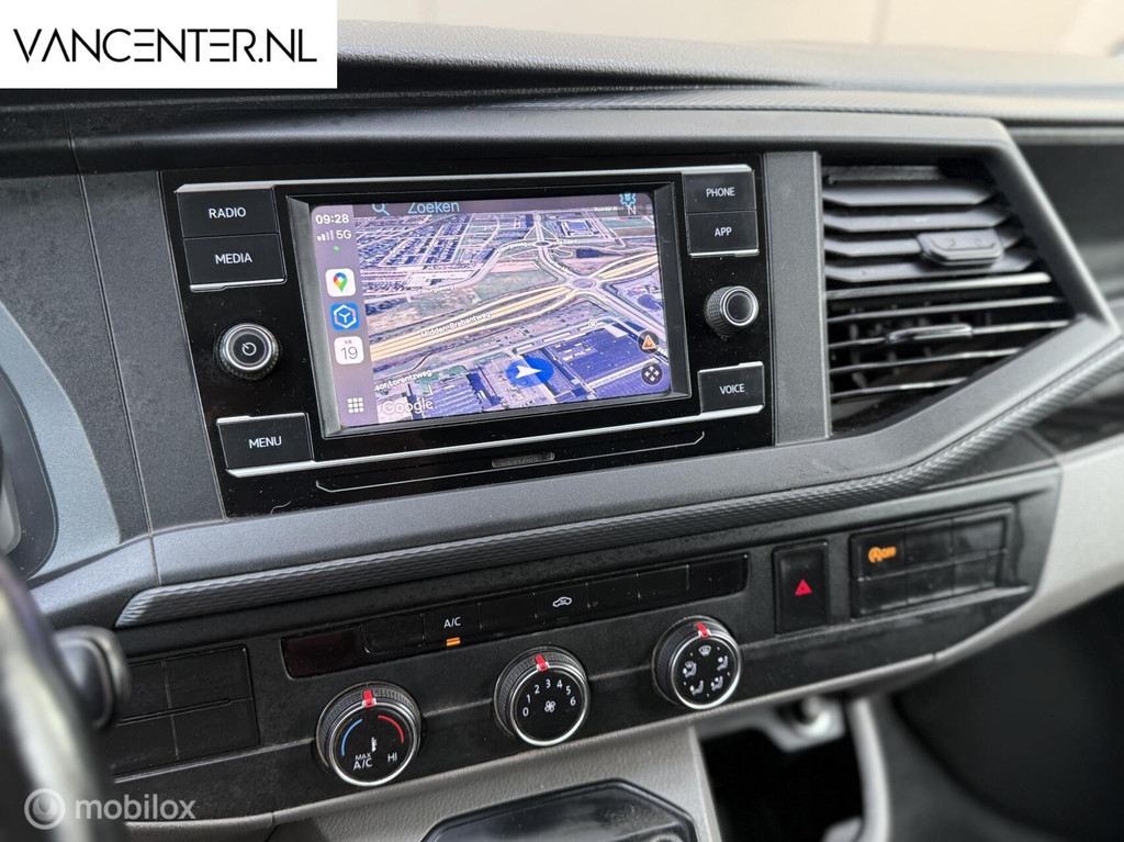 Volkswagen Transporter 2.0 TDI 150PK DSG Automaat Carplay 13