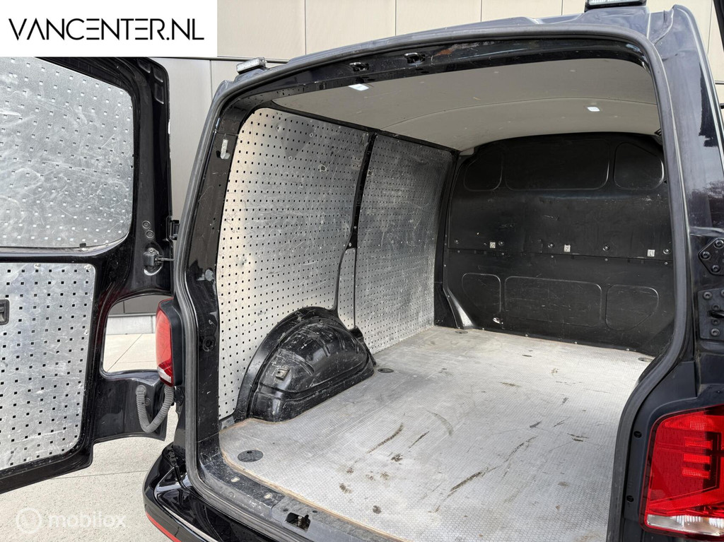 Volkswagen Transporter 2.0 TDI 150PK DSG Automaat Carplay 20