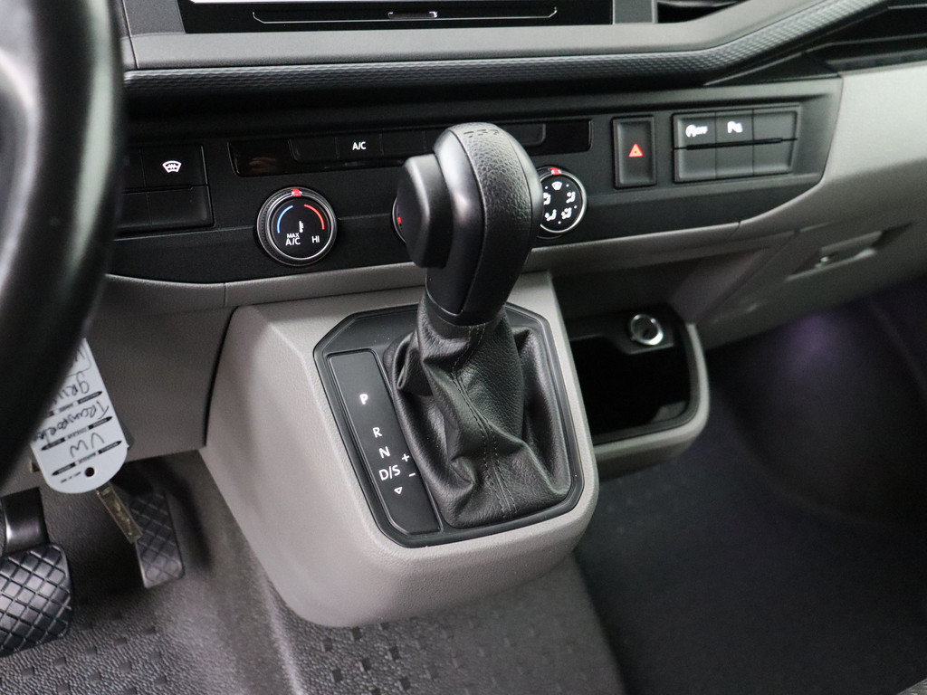 Volkswagen Transporter 2.0TDI 150PK DSG Automaat Highline | Multimedia | Airco | Cruise | Trekhaak | 3-Persoons 15