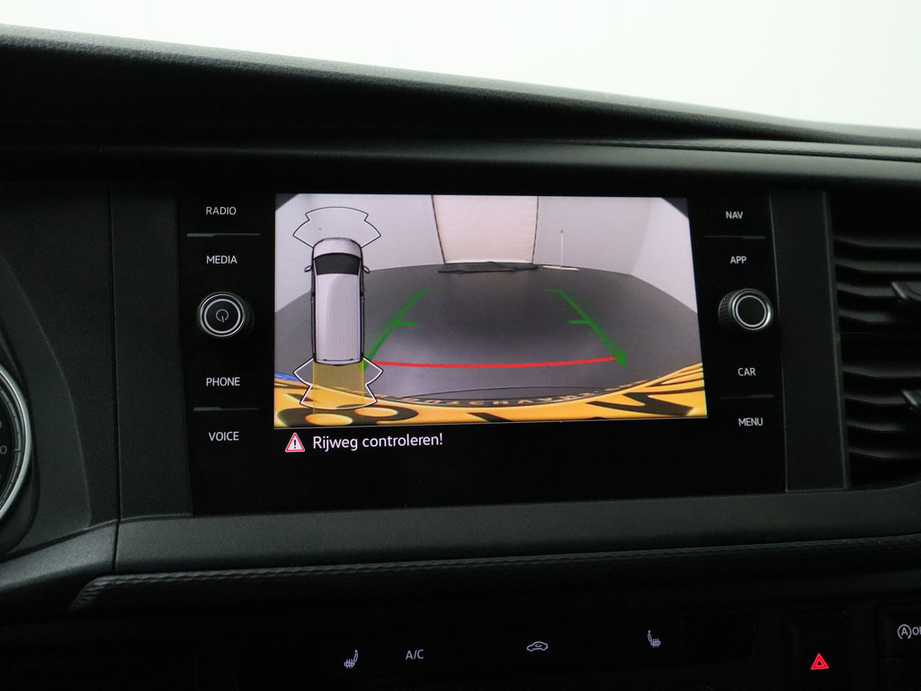 Volkswagen Transporter 2.0TDI 150PK DSG Automaat Lang | Adaptive Cruise | Navigatie | Camera | 3-Persoons | Betimmering 18