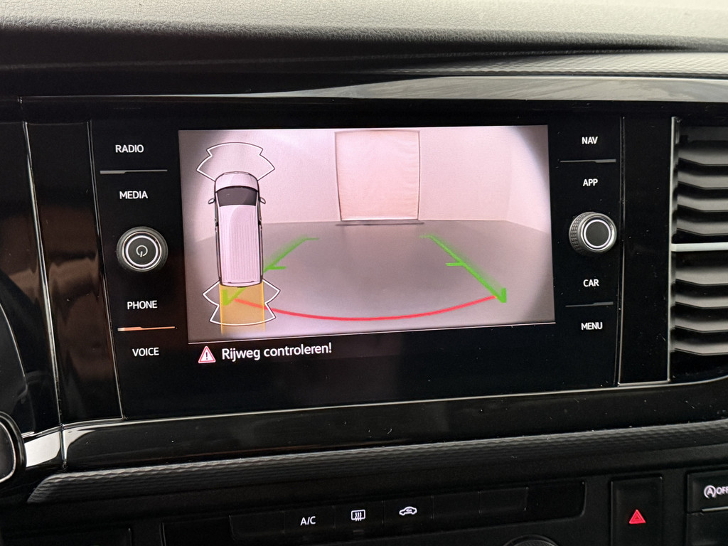 Volkswagen Transporter 2.0TDI 150PK DSG Automaat Lang Highline | Imperiaal | Trekhaak | Navigatie | Camera | Airco | Cruise 19