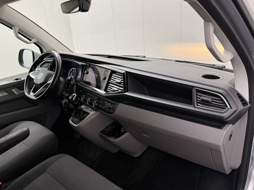 Volkswagen Transporter 2.0TDI 150PK DSG Automaat Lang Highline | Imperiaal | Trekhaak | Navigatie | Camera | Airco | Cruise 21
