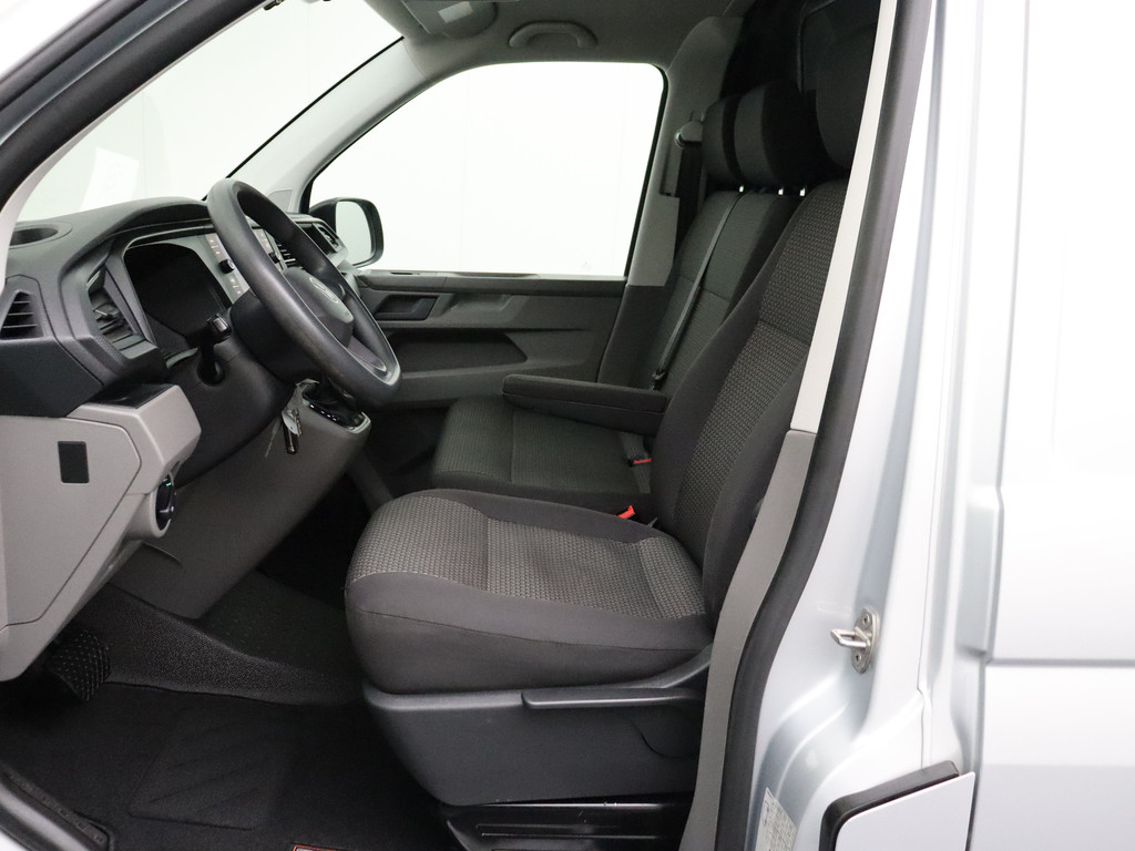 Volkswagen Transporter 2.0TDI 150PK DSG Automaat | Navigatie | Camera | Airco | Cruise | 3-Persoons 19