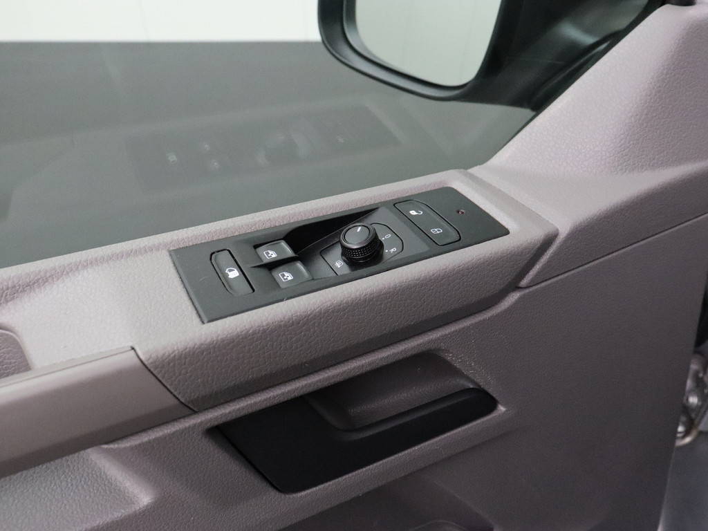 Volkswagen Transporter 2.0TDI 150PK DSG Automaat | Navigatie | Camera | Airco | Cruise | 3-Persoons 8