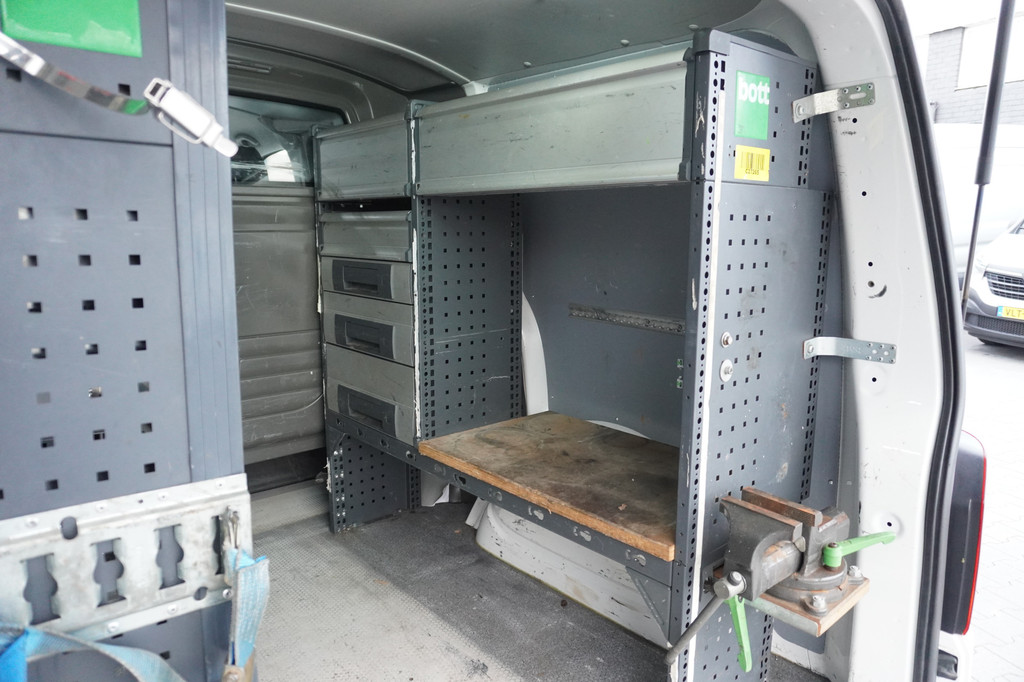 Volkswagen Transporter 2.0 TDI 150PK EURO 6 AUTOMAAT Dubbel Cabine - Airco - Navi - Cruise - â¬22.950,- Excl. 8