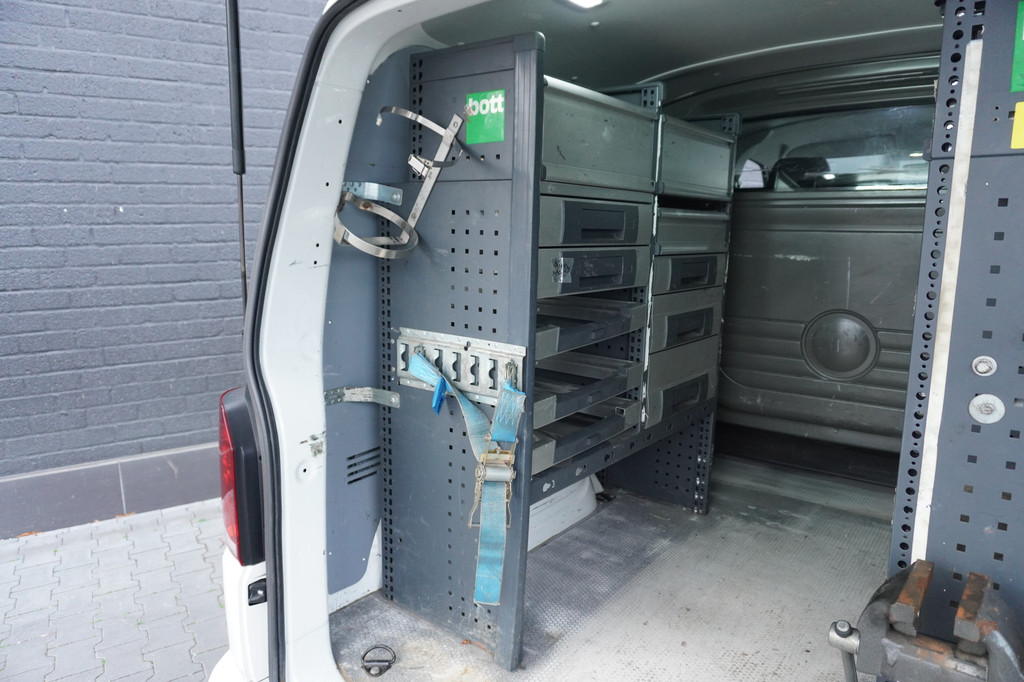 Volkswagen Transporter 2.0 TDI 150PK EURO 6 AUTOMAAT Dubbel Cabine - Airco - Navi - Cruise - â¬22.950,- Excl. 9