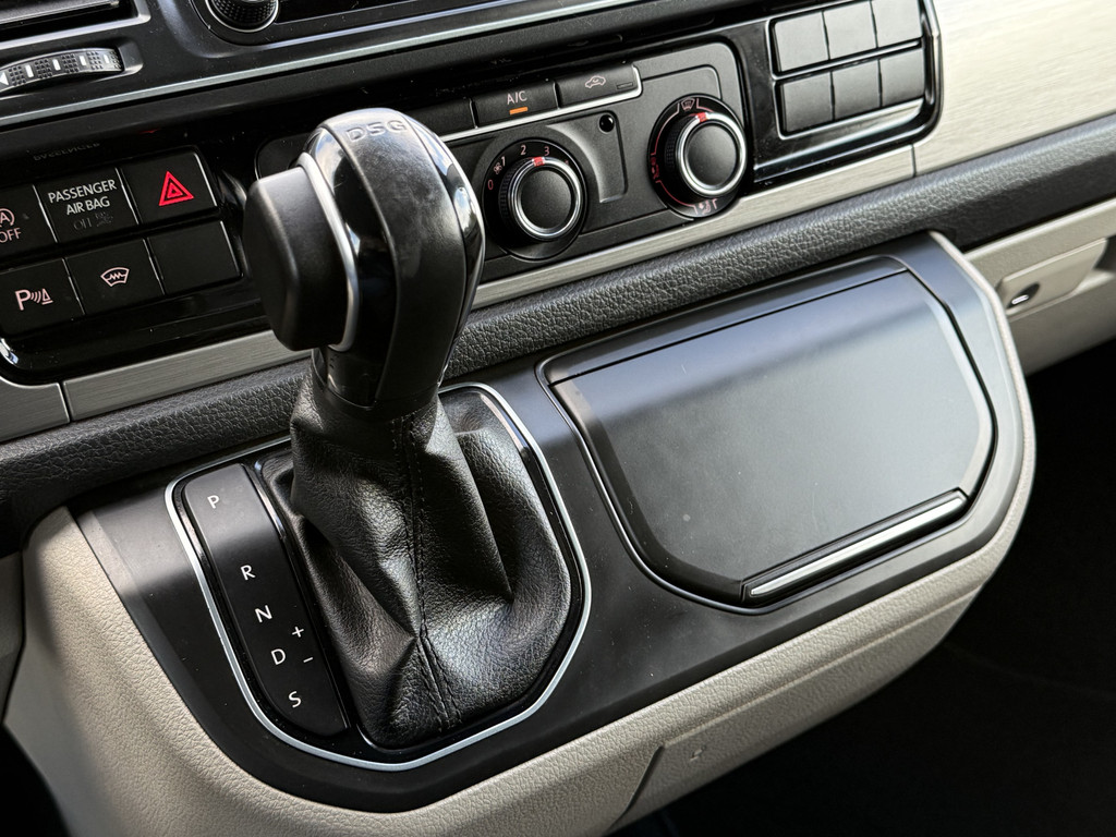 Volkswagen Transporter 2.0 TDI 150 PK HIGHLINE / DSG AUTOMAAT / L1H1 / HIGHLINE / CRUISE / AIRCO / ACHTERKLEP 18