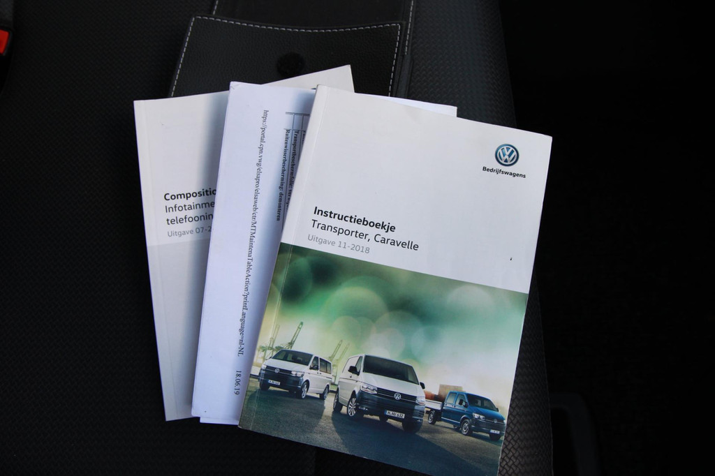 Volkswagen Transporter 2.0 TDI 150PK L1H1 Carplay / Navi / Trekhaak / PDC / 3 zits 13