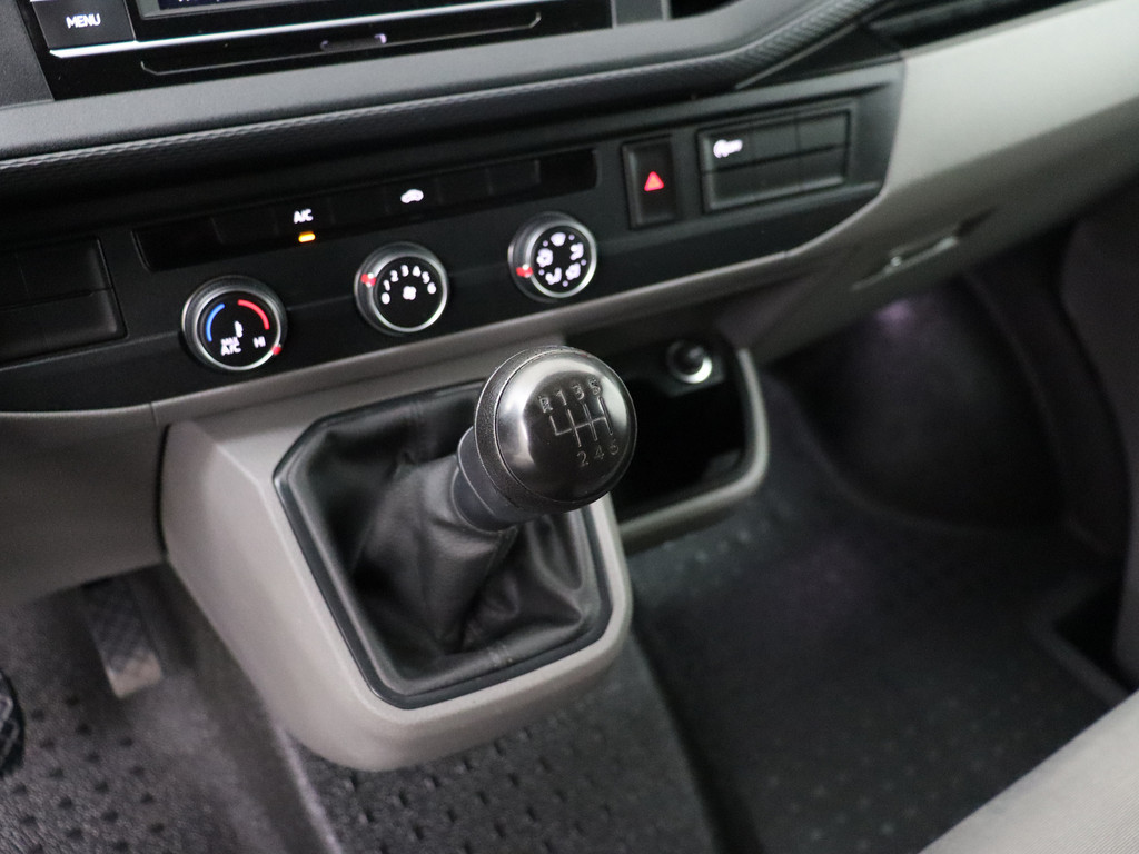 Volkswagen Transporter 2.0TDI 150PK Lang Led Achterdeuren | Airco | Cruise | Multimedia | Trekhaak 15