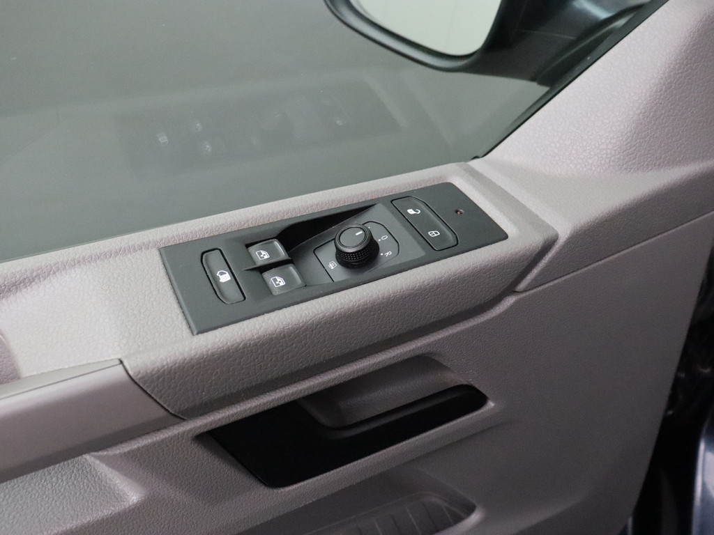 Volkswagen Transporter 2.0TDI 150PK Lang Led Achterdeuren | Airco | Cruise | Multimedia | Trekhaak 8