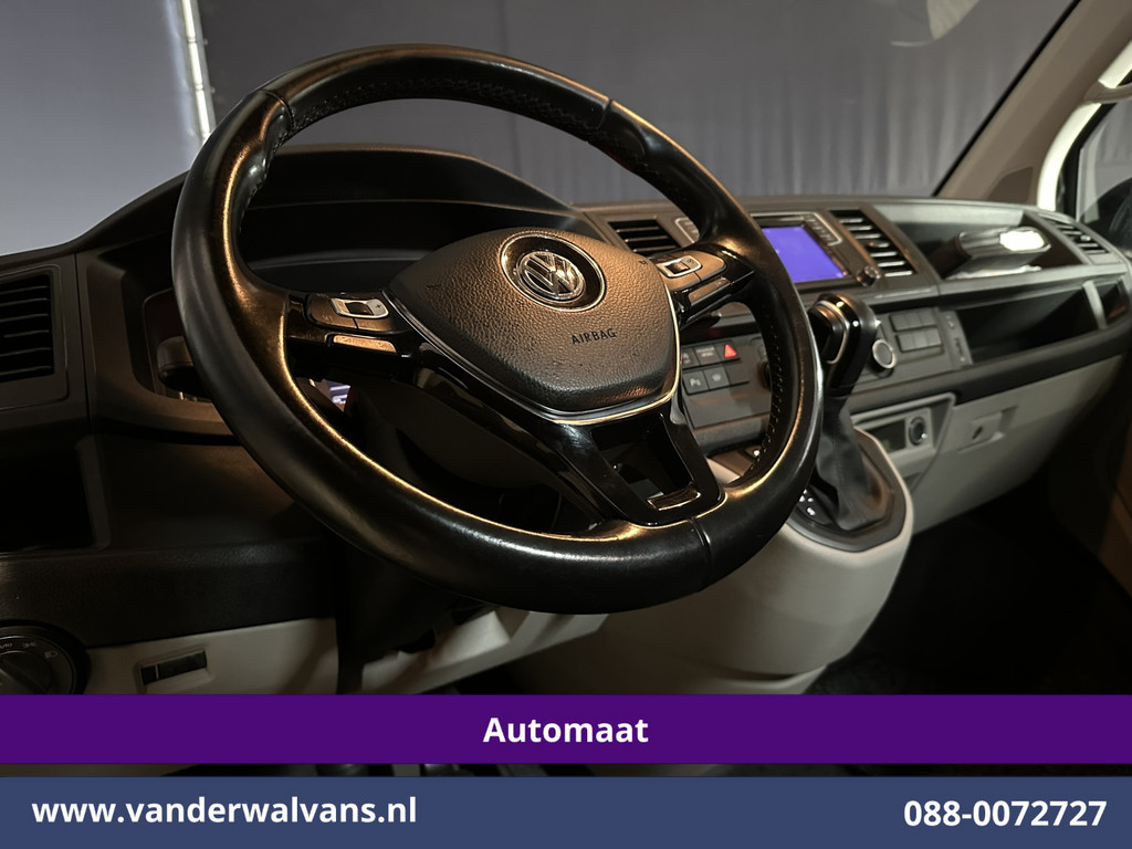 Volkswagen Transporter 2.0 TDI 150pk Automaat L2H1 Inrichting Euro6 Airco | Camera | Navigatie | Cruisecontrol | LM velgen 2500kg Trekhaak, Parkeersensoren, Achterklep 17