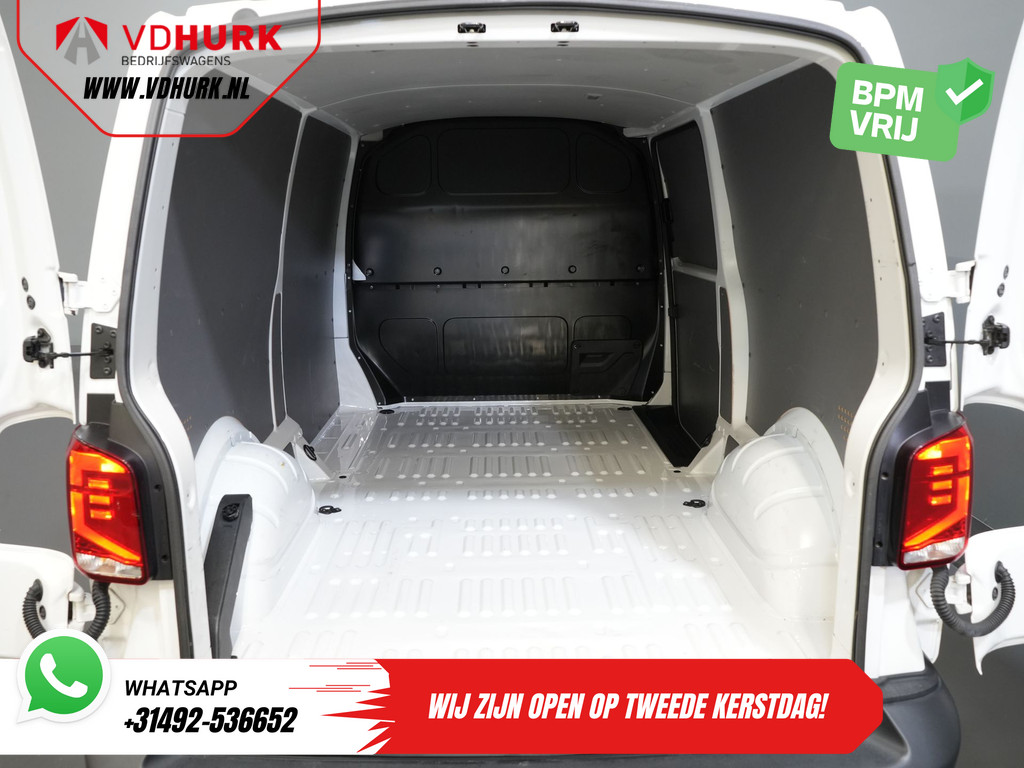 Volkswagen Transporter 2.0 TDI 150 pk DSG Aut. L2 BPM VRIJ! Adapt.Cruise/ Standkachel/ Stoelverw./ Carplay/ Camera/ PDC/ Trekhaak/ Airco 15