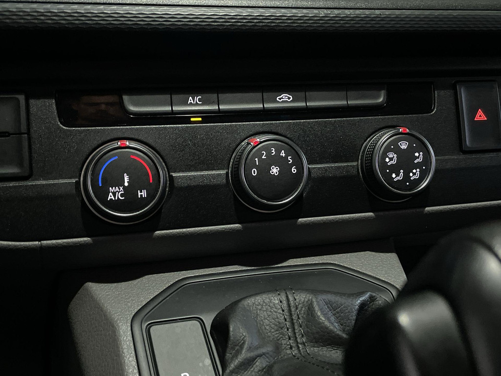 Volkswagen Transporter 2.0 TDI 150pk DSG L1H1 3-zits Navigatie Camera DAB+ Cruise Control 11