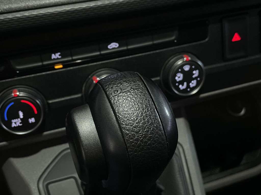 Volkswagen Transporter 2.0 TDI 150pk DSG L1H1 3-zits Navigatie Camera DAB+ Cruise Control 7