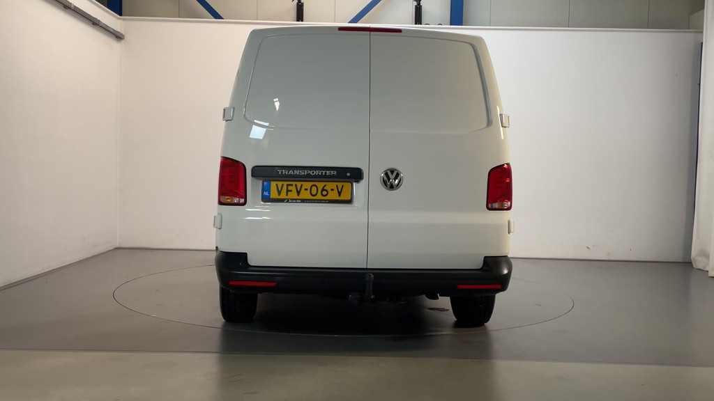 Volkswagen Transporter 2.0 TDI 150pk DSG L1H1 3-zits Navigatie Camera DAB+ Cruise Control 8
