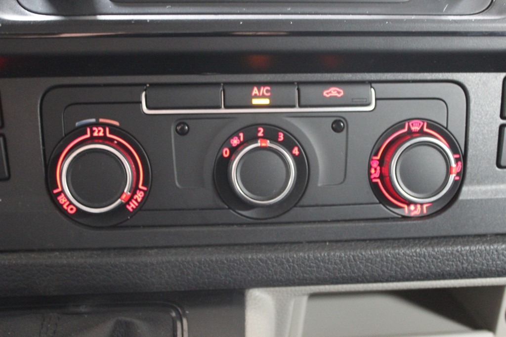 Volkswagen Transporter 2.0 TDI 150pk L2 DSG Automaat | Airco 15