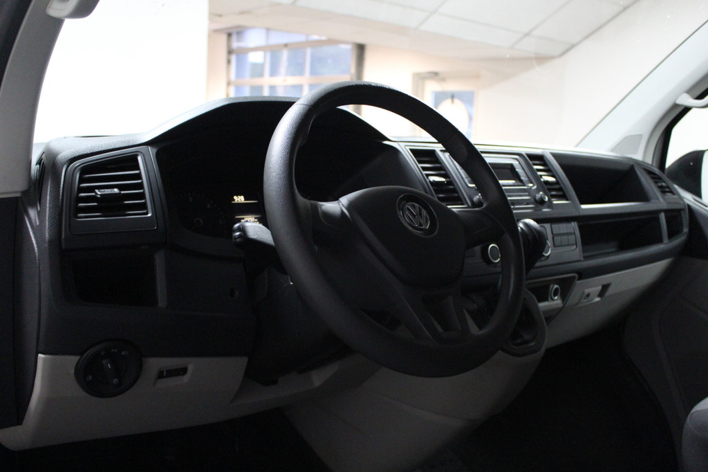 Volkswagen Transporter 2.0 TDI 150pk L2 DSG Automaat | Airco 9