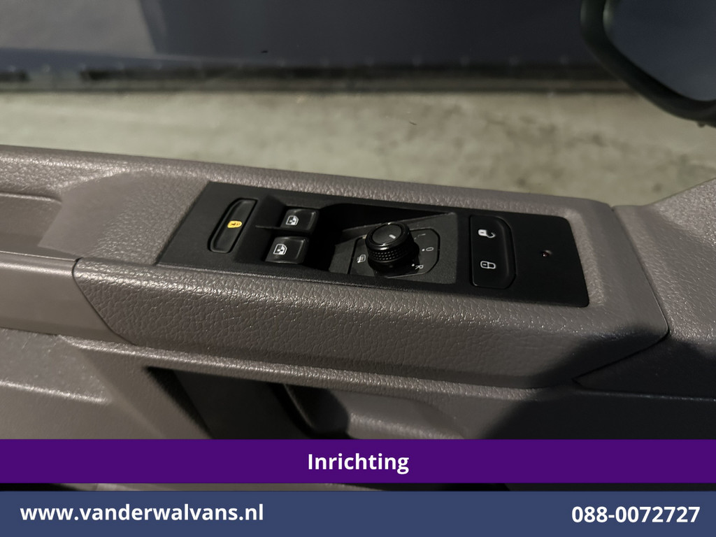 Volkswagen Transporter 2.0 TDI 150pk L2H1 Inrichting Euro6 Airco | Omvormer | Camera | 2500kg Trekhaak | Apple Carplay Android Auto, Cruisecontrol, Parkeersensoren 19