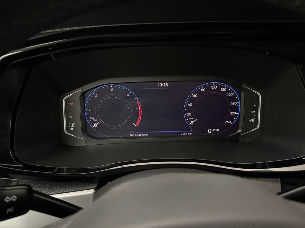 Volkswagen Transporter 2.0TDI 204PK DSG Automaat Bulli Dubbele Cabine | Led | Digital Cockpit | Navigatie | Multimedia | Privacy Glass 9