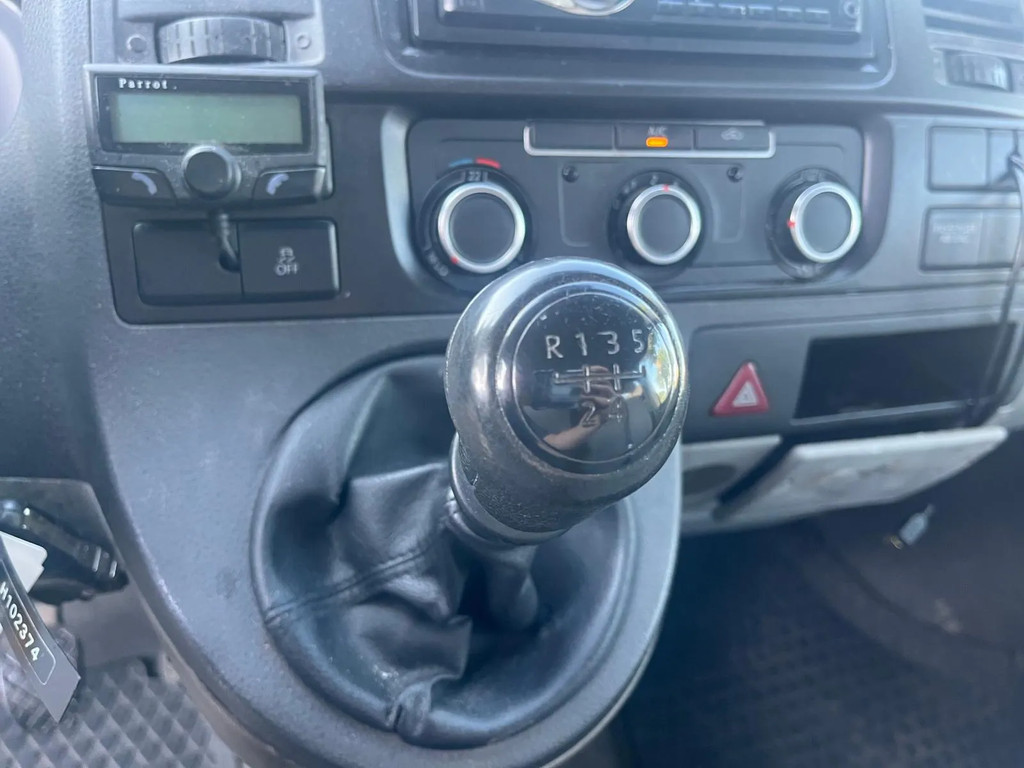 Volkswagen Transporter 2.0 TDI 75kw comfortline AIRCO 8