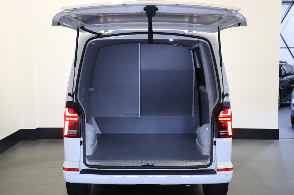 Volkswagen Transporter 2.0 TDI Bulli 204PK Automaat EURO 6 - Airco - Navi - ACC - â¬25.900,- Excl. 9
