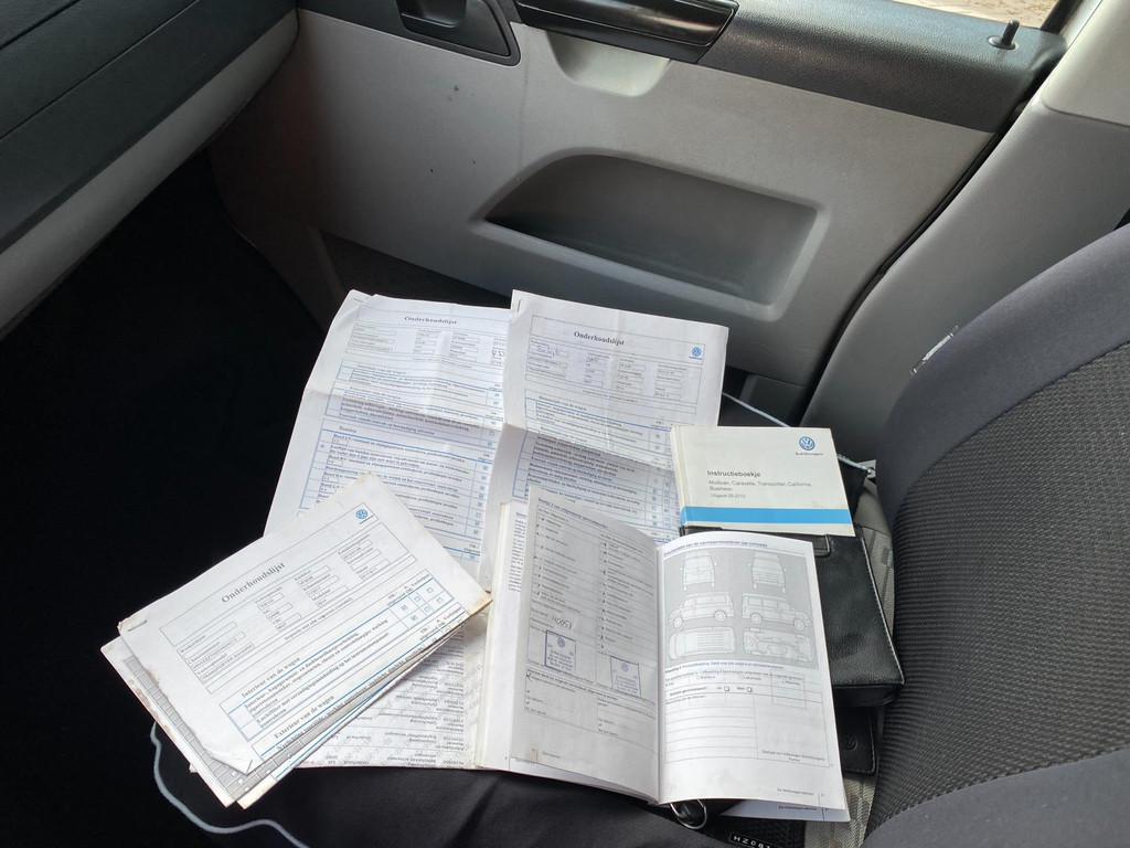 Volkswagen Transporter 2.0 TDI DC Trendline * 2013 * Euro5 * Airco * 75KW=-102PK * Airbag * Onderhoud boekjes aanwezig * * 13
