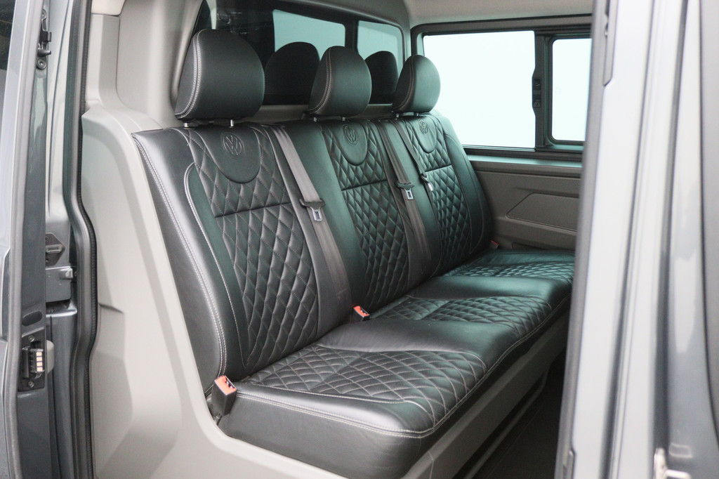 Volkswagen Transporter 2.0 TDI DSG L2H1 30 DC Highline 8