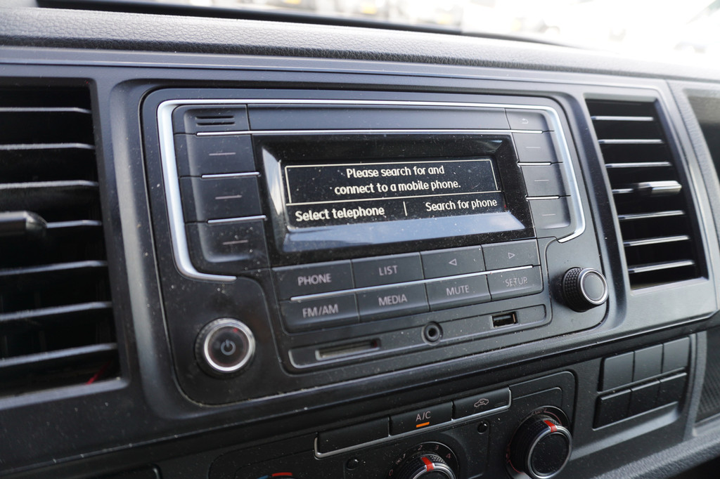 Volkswagen Transporter 2.0 TDI EURO 6 - Airco - Cruise - Imperiaal - ⬠11.950,- Excl. 10