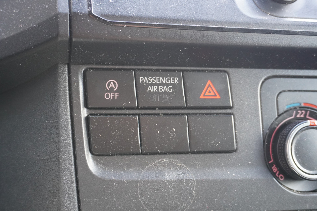 Volkswagen Transporter 2.0 TDI EURO 6 - Airco - Cruise - Imperiaal - ⬠11.950,- Excl. 11