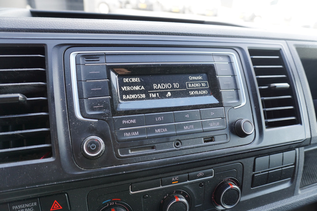 Volkswagen Transporter 2.0 TDI EURO 6 - Airco - Cruise - Imperiaal - ⬠11.950,- Excl. 9