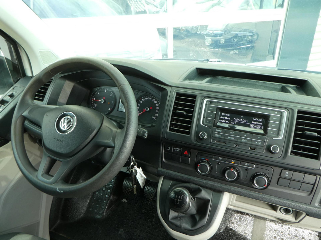 Volkswagen Transporter 2.0 TDI Euro 6, L2H1 DC dubbel Cabine, 6-zits 10