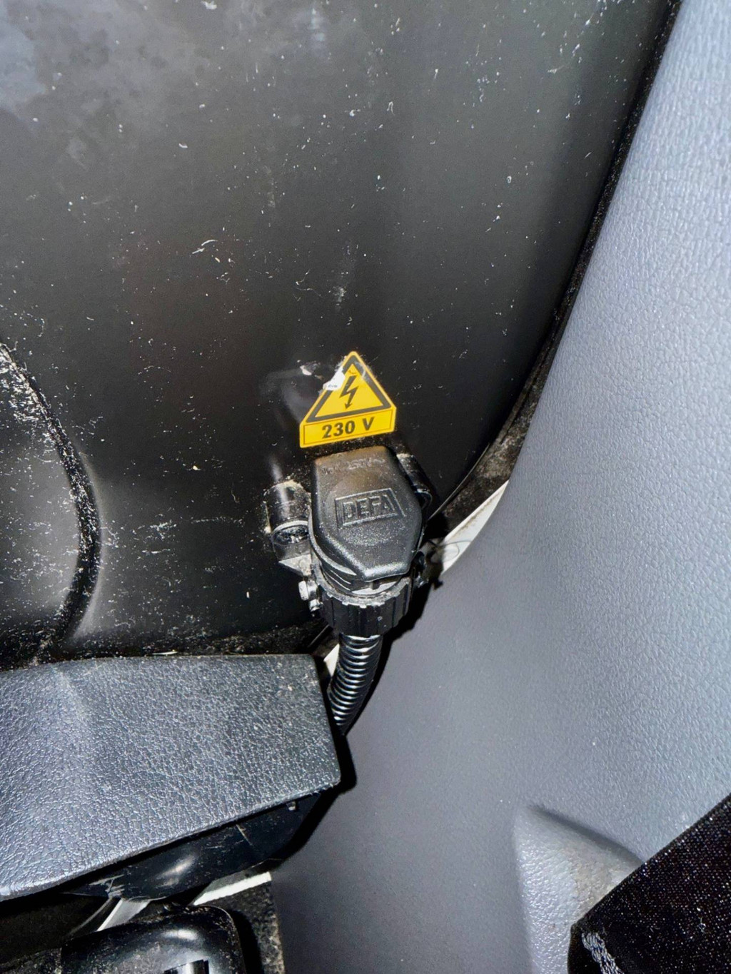 Volkswagen Transporter 2.0TDI Koelauto 12/220V Dag-nacht aansluiting | Achterdeuren | Airco | 20